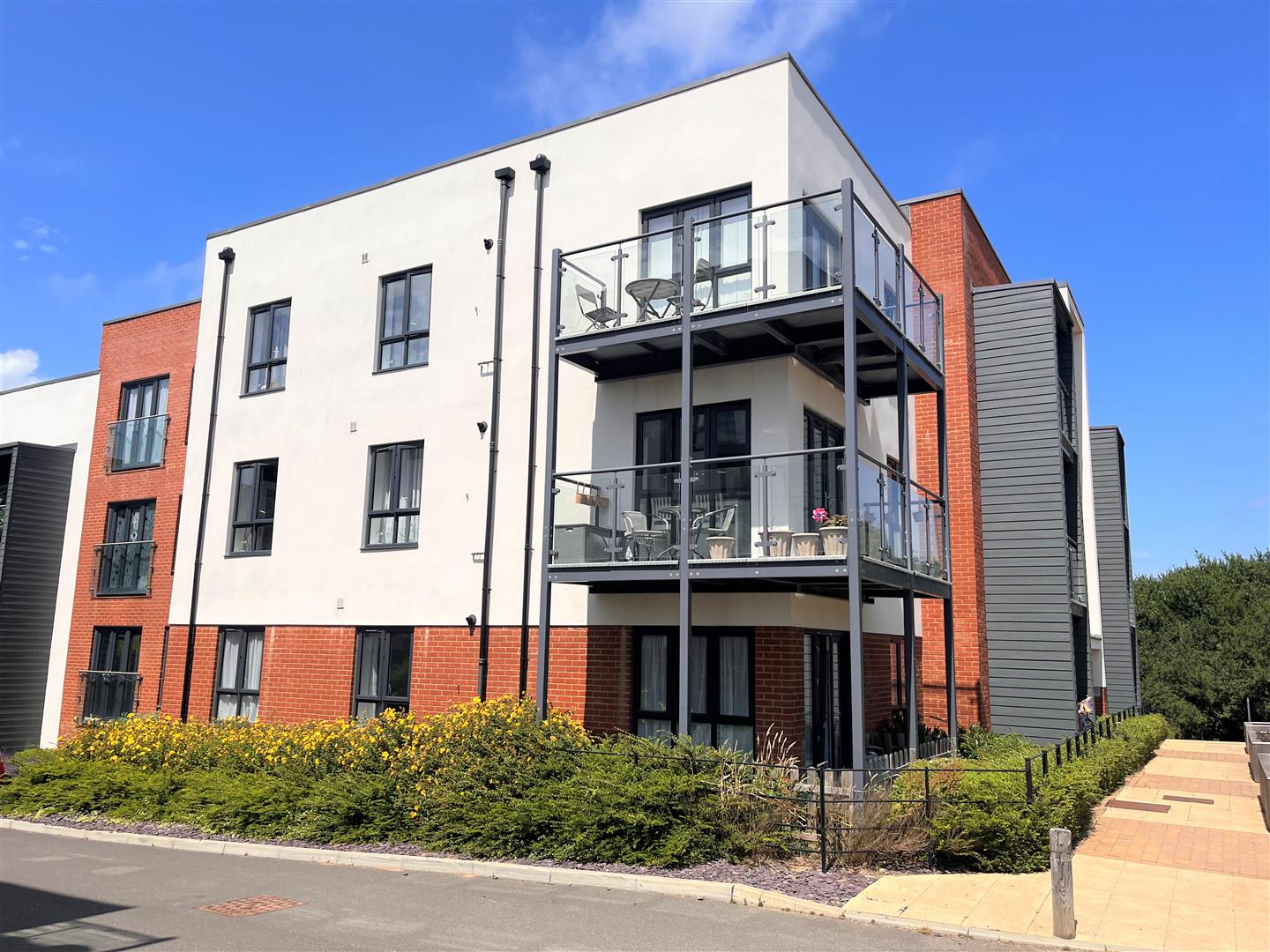 Properties For Sale/Rent Hastings, Bexhill, Eastbourne Oakfield Estate